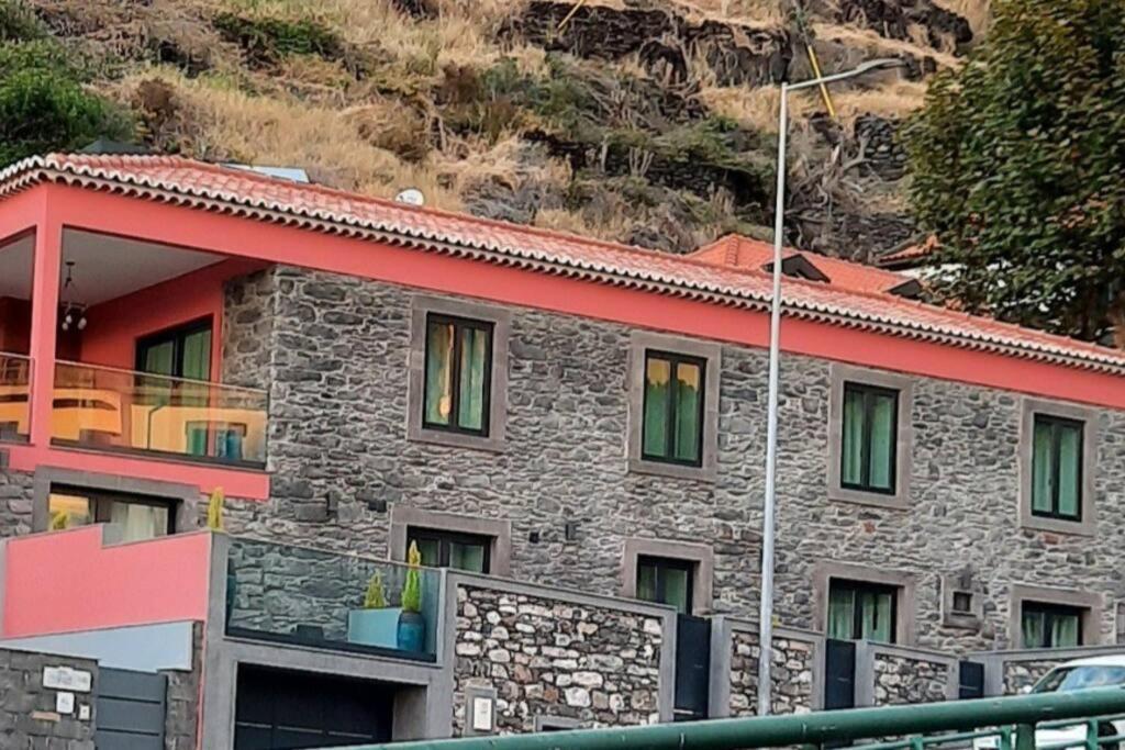 Chale Esmeralda - Charming Studios In Calheta Beach Luaran gambar