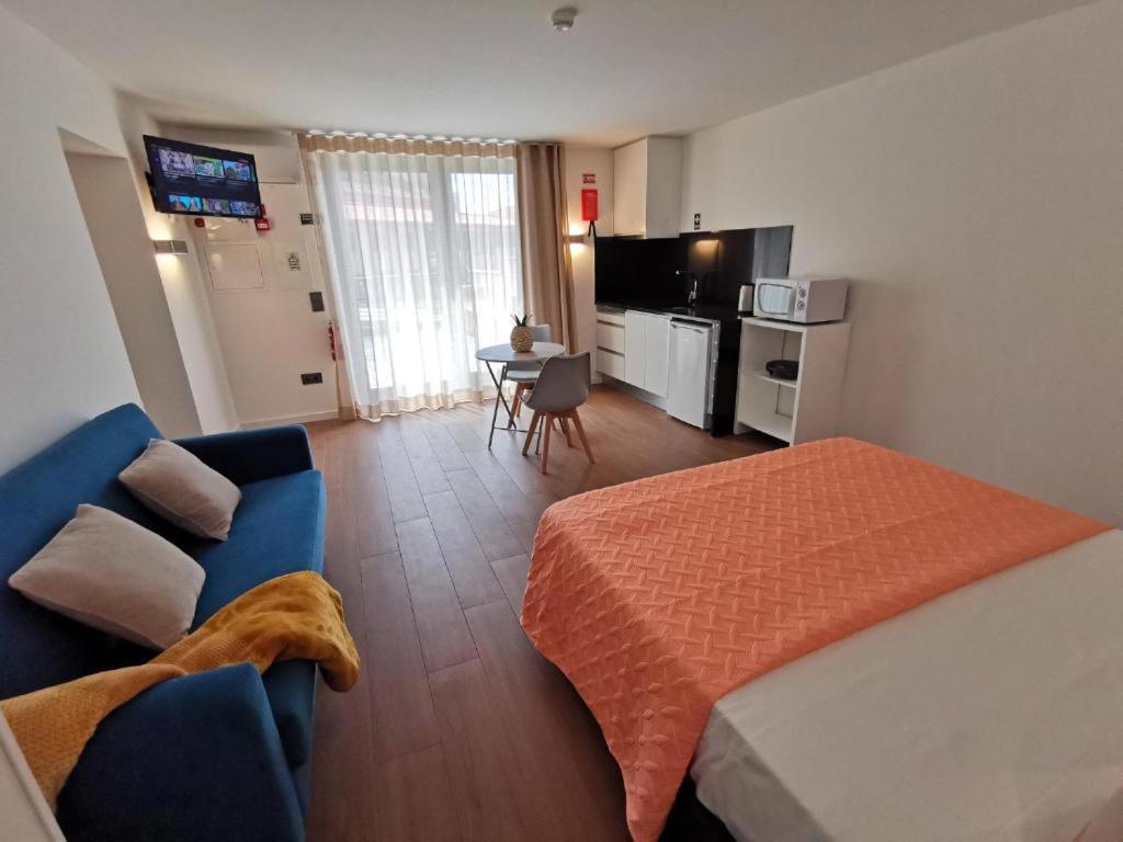 Chale Esmeralda - Charming Studios In Calheta Beach Luaran gambar