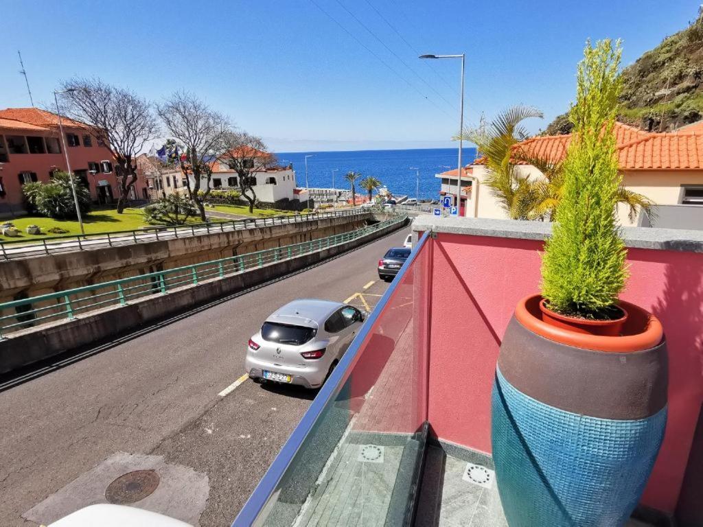 Chale Esmeralda - Charming Studios In Calheta Beach Luaran gambar